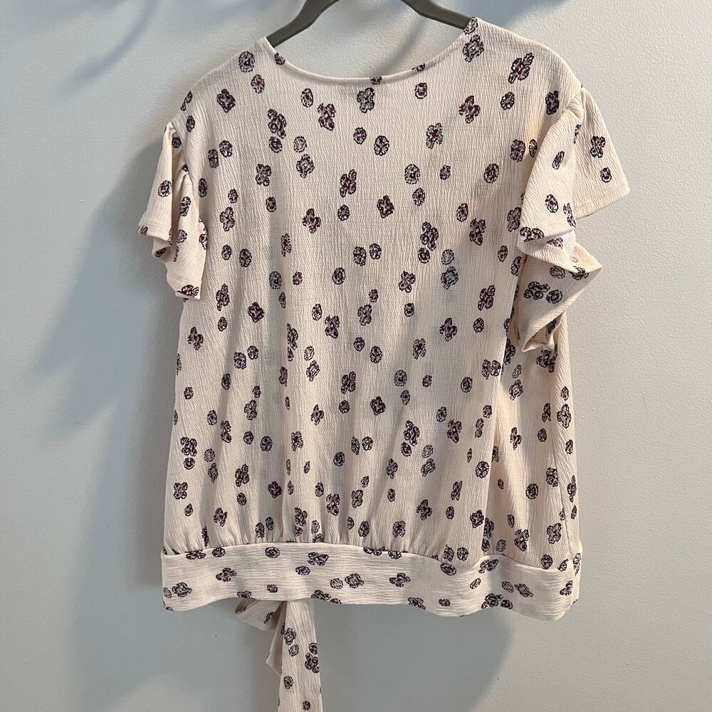 Loft Outlet Cream Floral Wrap Top Size L - Picture 5 of 7
